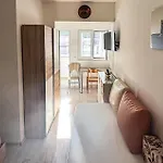 Apartman Stunning In With House Sea View