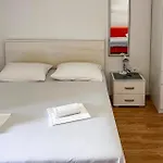 Stunning In With House Sea View Apartman Duće